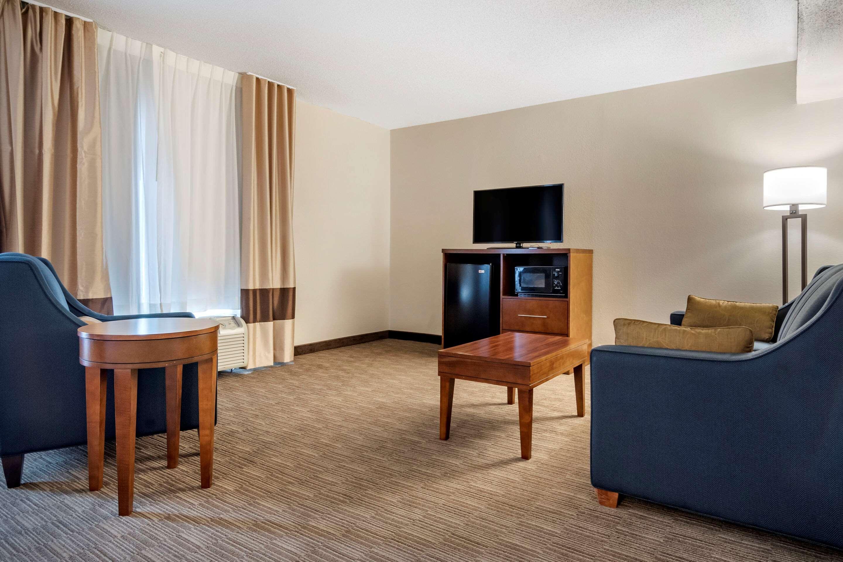 Comfort Inn & Suites Oxford South Exteriör bild